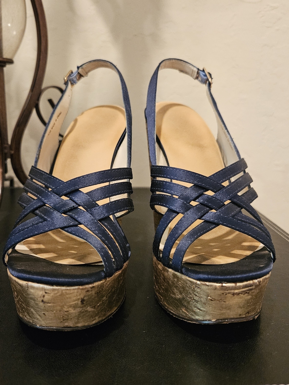 Charles David Navy Strappy Platform Sandals, Size 5.5 (Item #85)